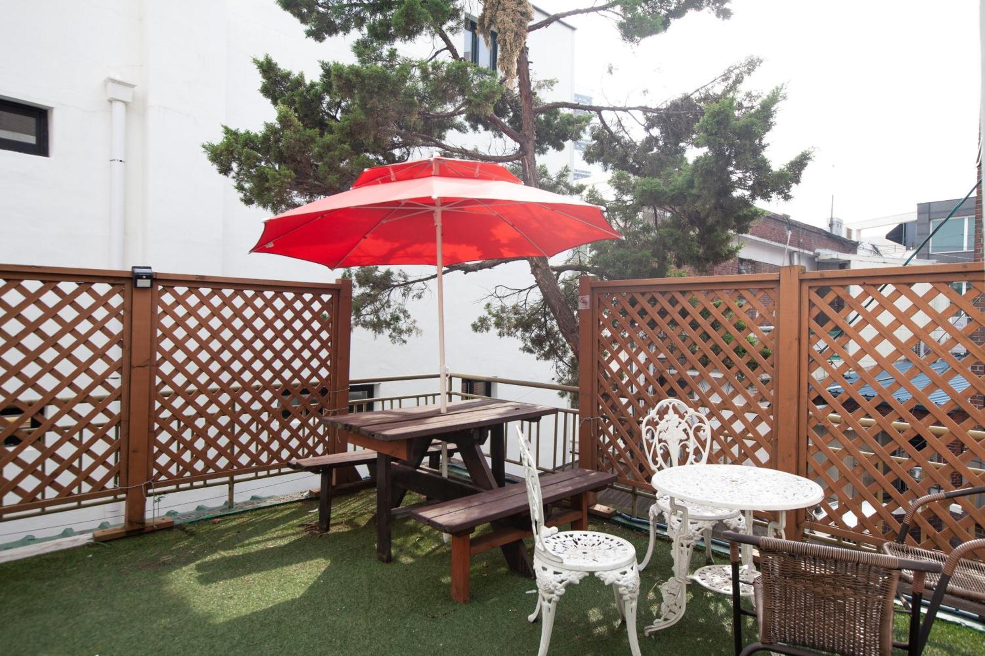 Jeong House Hotell Seoul Exteriör bild