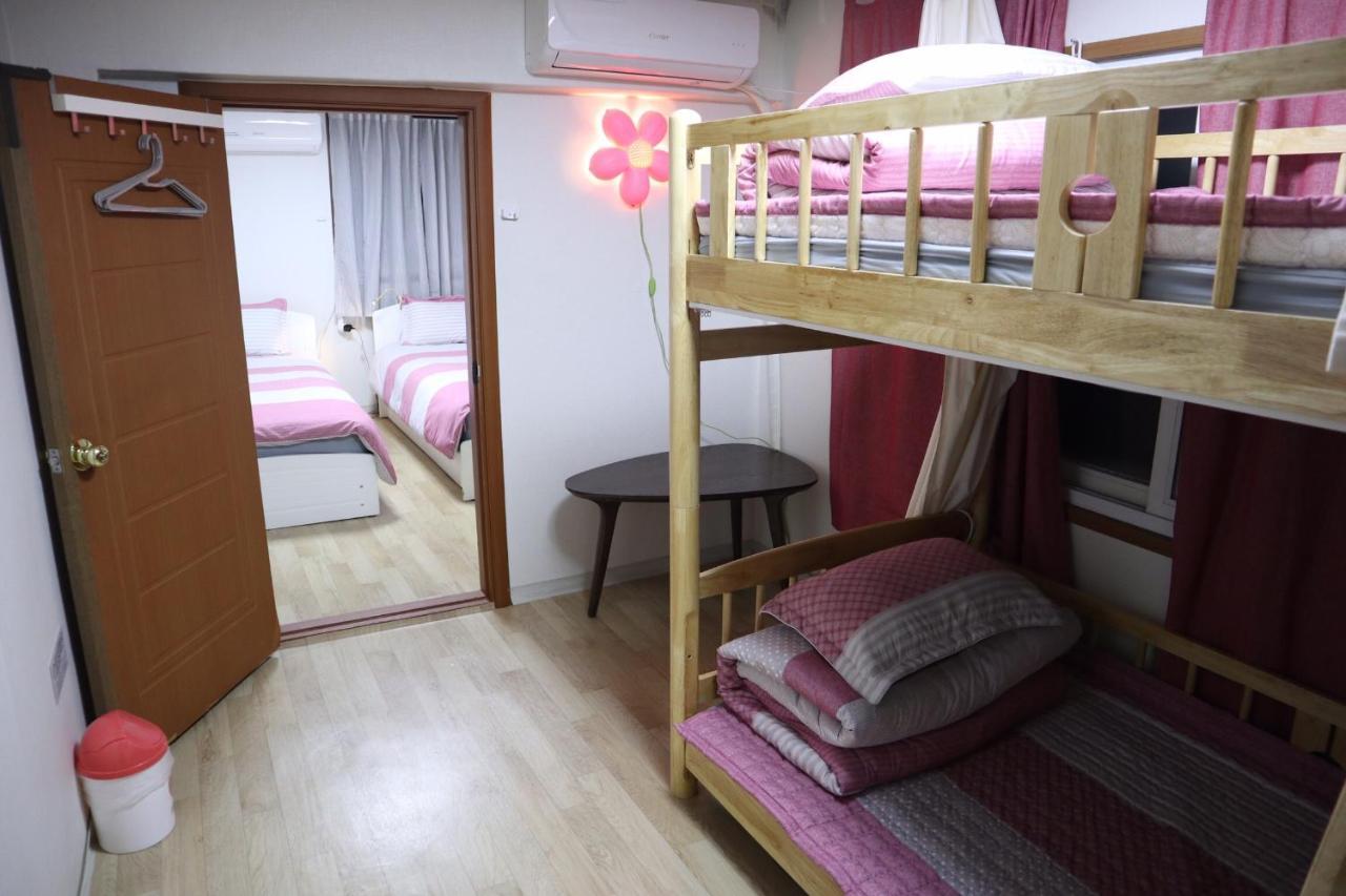 Jeong House Hotell Seoul Exteriör bild